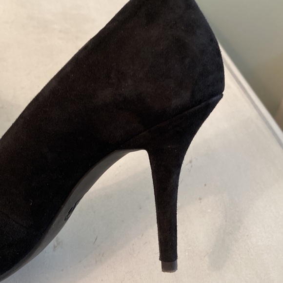 Michael Michael Kors suede black heels - Picture 10 of 16